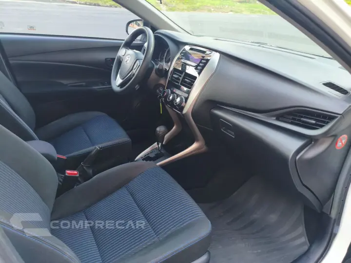 Yaris Sedan 1.5 16V 4P FLEX XL MULTIDRIVE AUTOMÁTICO CVT
