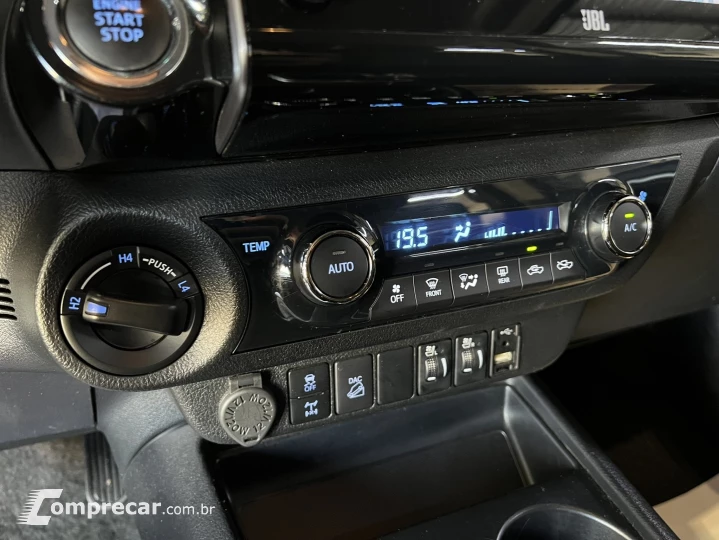 HILUX 2.8 D-4D TURBO DIESEL CD SRX 4X4 AUTOMÁTICO