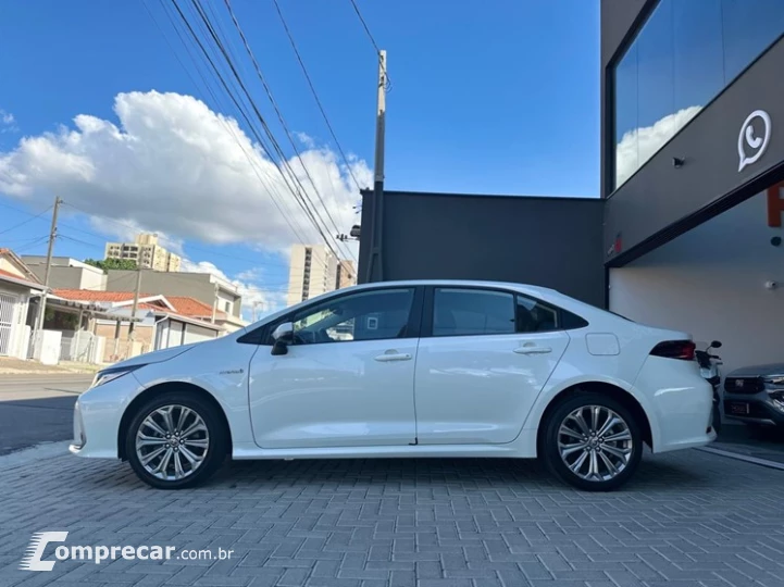 COROLLA 1.8 VVT-I Hybrid Altis