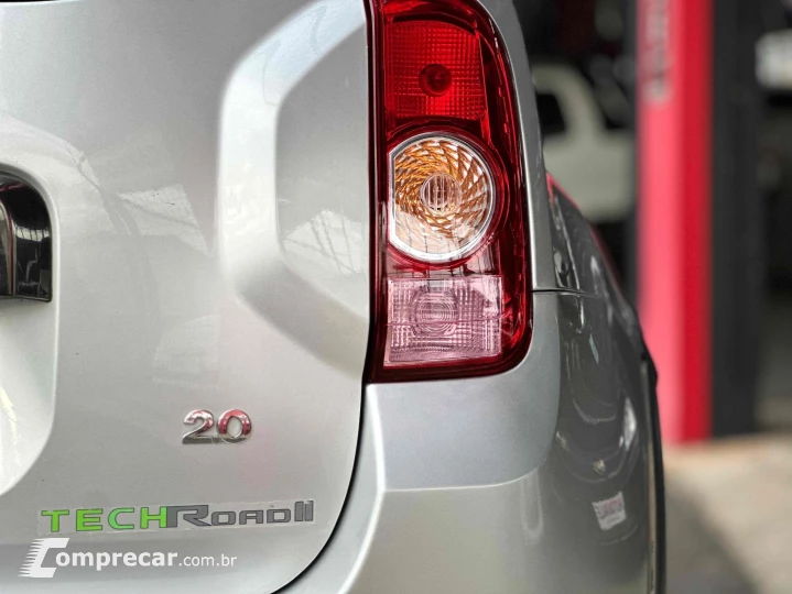 DUSTER 2.0 DYNAMIQUE 4X2 16V FLEX 4P AUTOMÁTICO