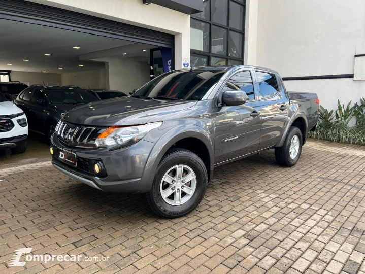 L200 TRITON 2.4 16V Turbo Sport GLS CD 4X4