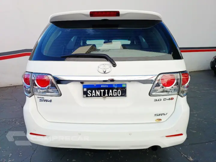 Hilux SW4 SRV D4-D 4x4 3.0 TDI Dies. Aut