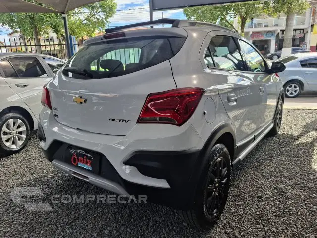 ONIX - 1.4 MPFI ACTIV 8V 4P AUTOMÁTICO