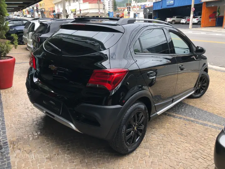 Onix 1.4 Mpfi Activ 8V Flex 4P Automático