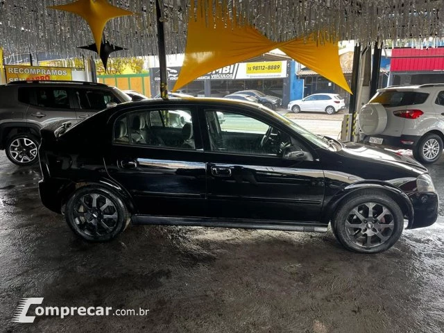 ASTRA HATCH - 2.0 MPFI ADVANTAGE 8V 4P MANUAL