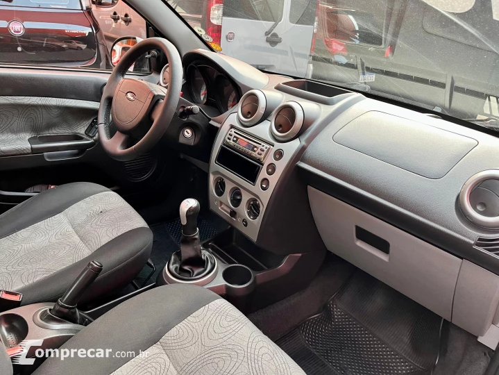 FIESTA 1.6 MPI Sedan 8V