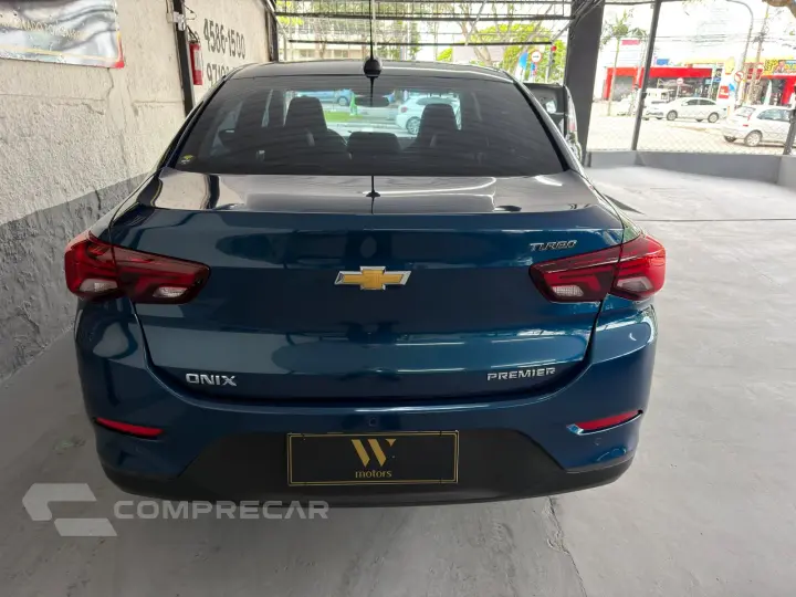 ONIX 1.0 Turbo Plus Premier