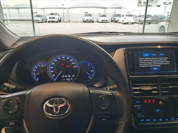 YARIS 1.5 16V FLEX SEDAN XL LIVE MULTIDRIVE