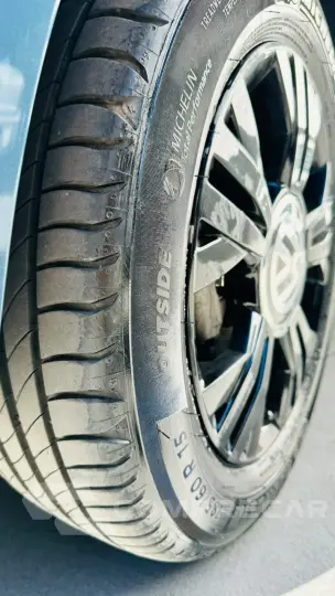 UP 1.0 TSI Move UP 12V