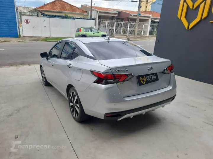 VERSA Exclusive 1.6 16V Flex Aut.