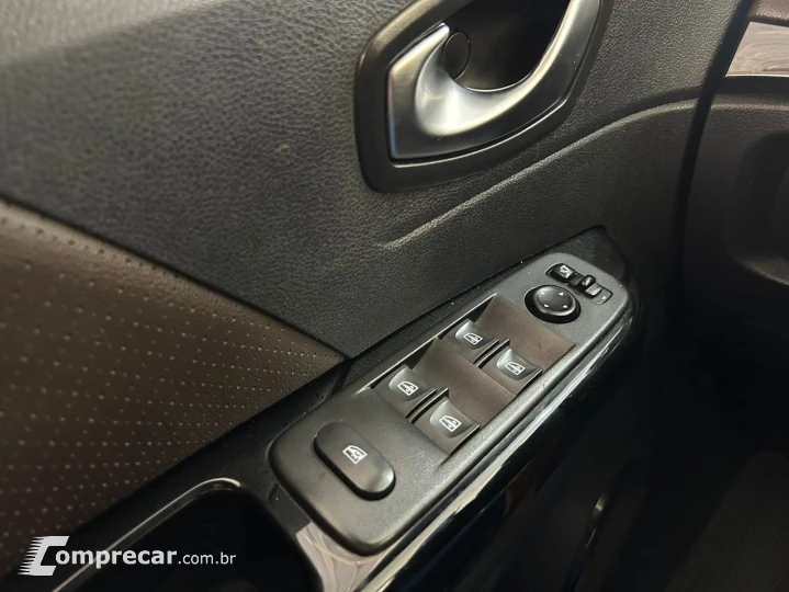 CAPTUR Iconic 1.3 TB 16V Flex 5p Aut.