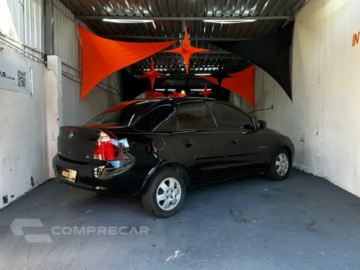 CORSA 1.4 MPFI Premium Sedan 8V