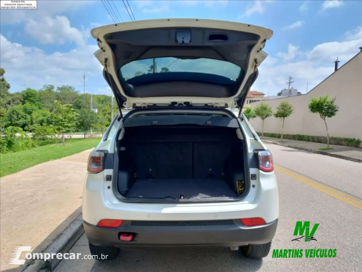 COMPASS 2.0 16V DIESEL TRAILHAWK 4X4 AUTOMÁTICO