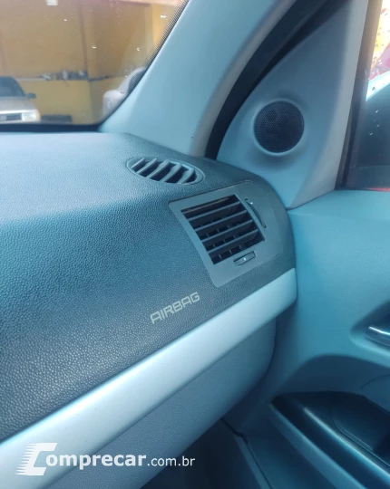 VECTRA 2.0 MPFI Elegance 8V