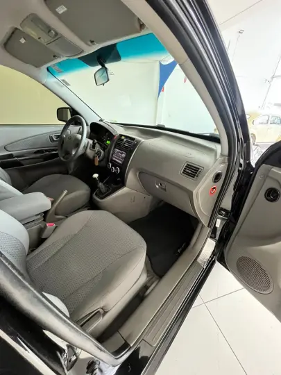 Tucson 2.0 16V 4P GL