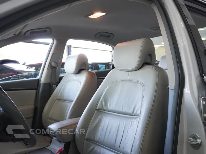 AZERA 3.3 MPFI GLS SEDAN V6 24V GASOLINA 4P AUTOMÁTICO