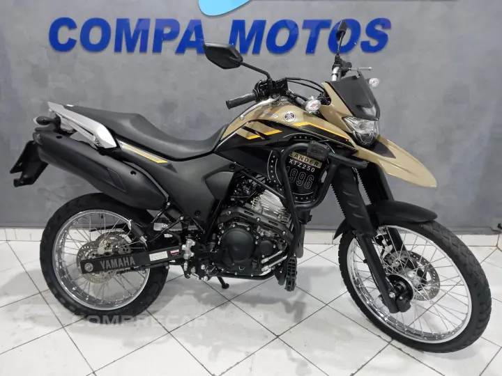 XTZ 250 LANDER 249CC