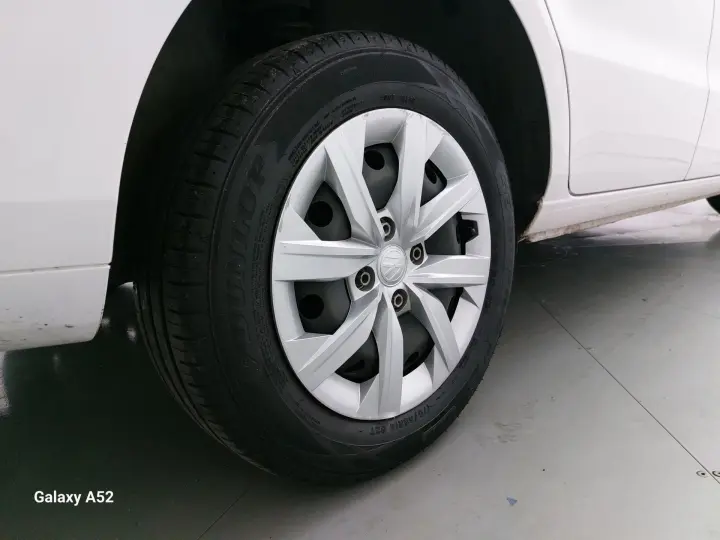 VOYAGE 1.0 12V MPI TOTALFLEX 4P MANUAL