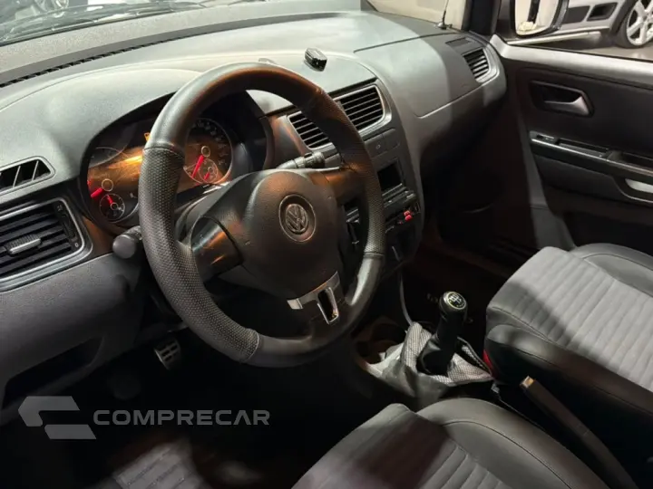 CROSSFOX 1.6 MI FLEX 8V 4P MANUAL