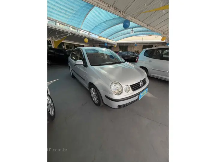 POLO SEDAN 1.6 8V GASOLINA 4P MANUAL