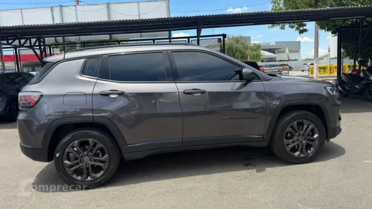 Compass 1.3 16V 4P FLEX LONGITUDE 80 ANOS T270 TURBO AUTOMÁT