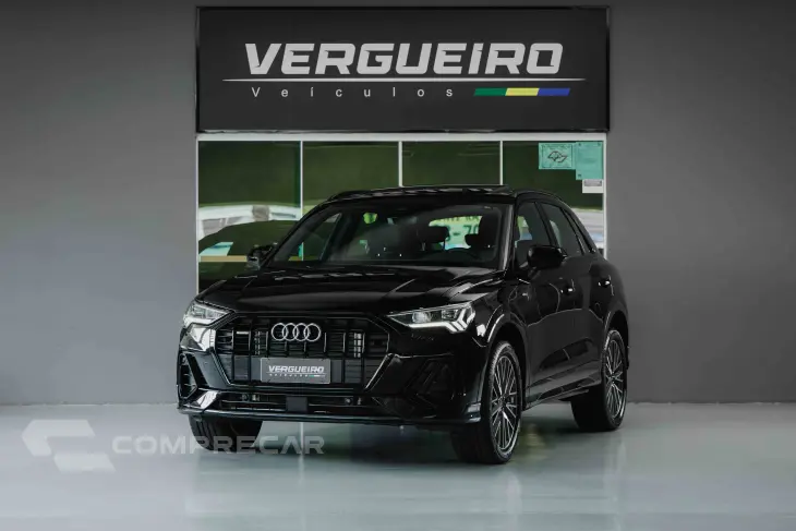 Q3 2.0 40 TFSI Performance Black Quattro