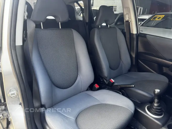 Fit 1.4 16V 4P LX FLEX