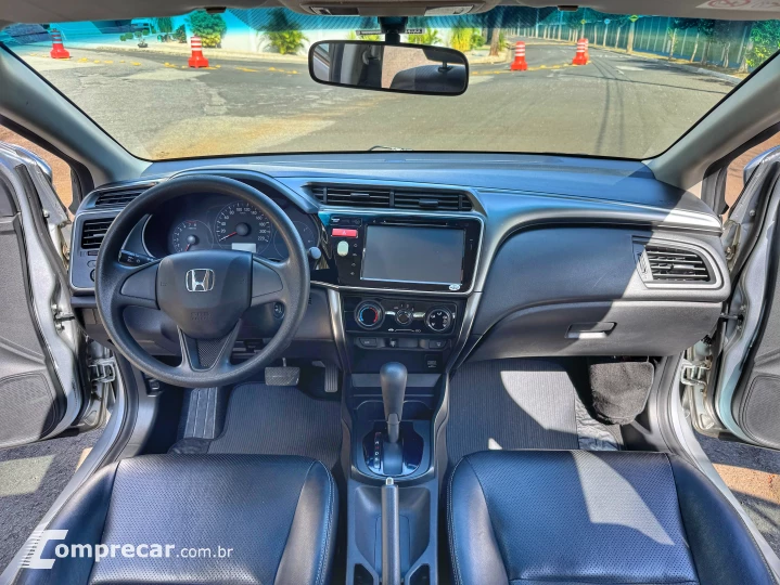 CITY 1.5 DX Sedan 16V