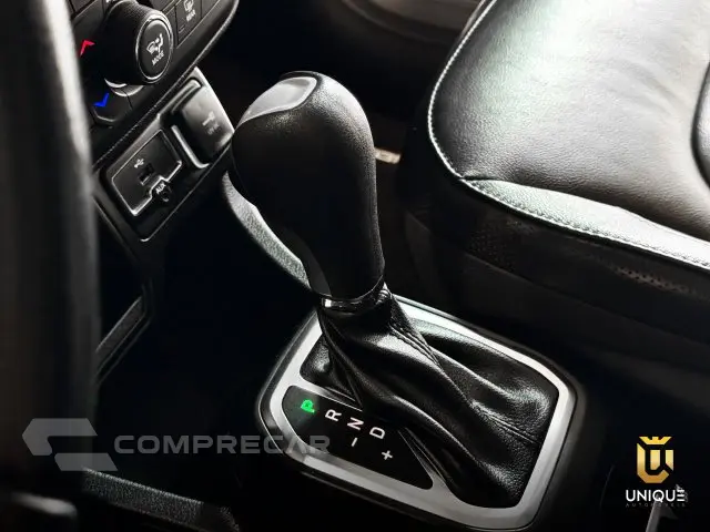 RENEGADE - 1.8 16V LONGITUDE 4P AUTOMÁTICO