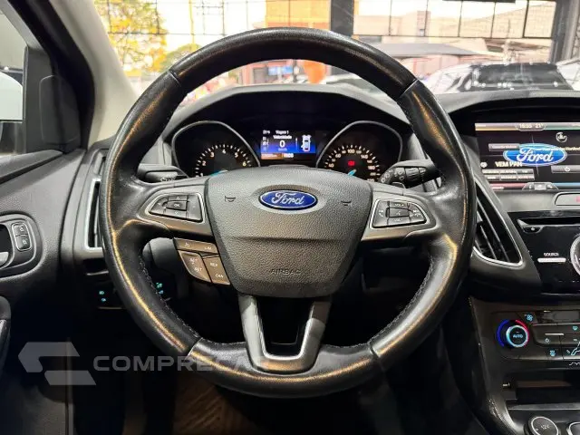 FOCUS HATCH - 2.0 TITANIUM 16V 4P POWERSHIFT