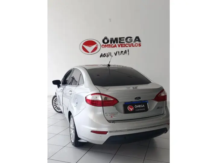 FIESTA 1.6 TITANIUM SEDAN 16V FLEX 4P POWERSHIFT