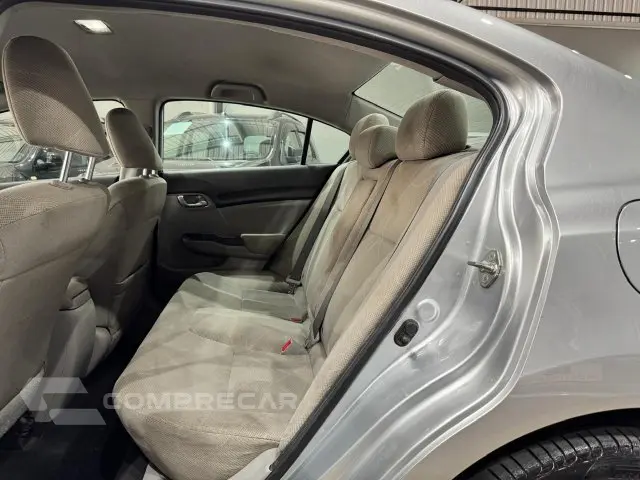 CIVIC - 1.8 LXS 16V 4P AUTOMÁTICO