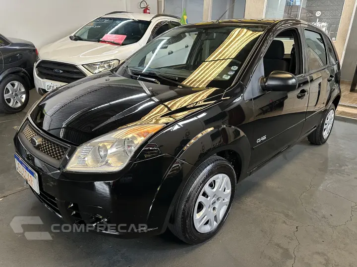 FIESTA 1.6 MPI Class Hatch 8V