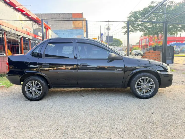 Classic Sedan 1.0 4P FLEX LIFE