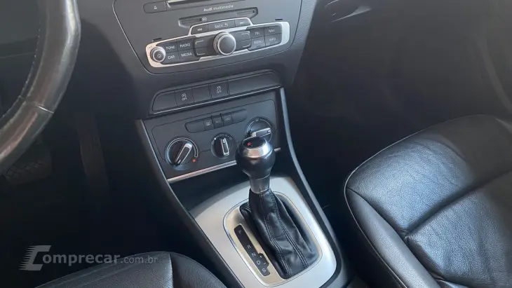 AUDI Q3 1.4 TFSI AMBIENTE