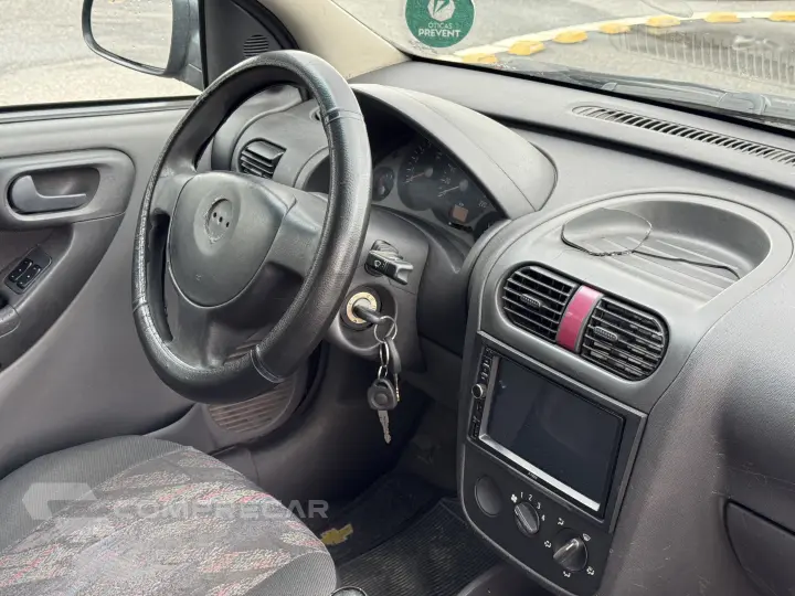 CORSA 1.0 MPFI Maxx Sedan 8V