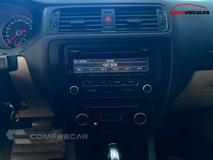JETTA 2.0 COMFORTLINE FLEX 4P TIPTRONIC