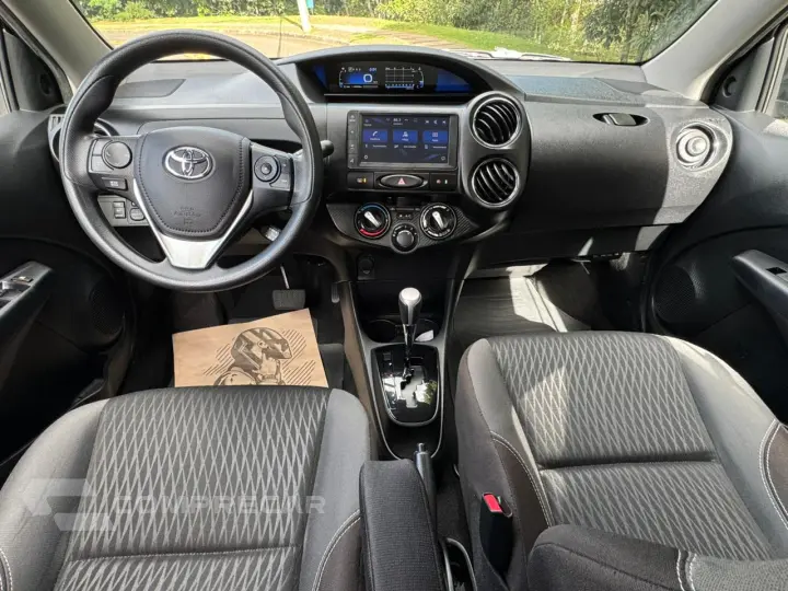 ETIOS 1.5 X Plus Sedan 16V