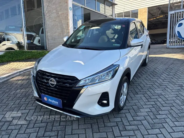 KICKS Active 1.6 16V Flex Aut.