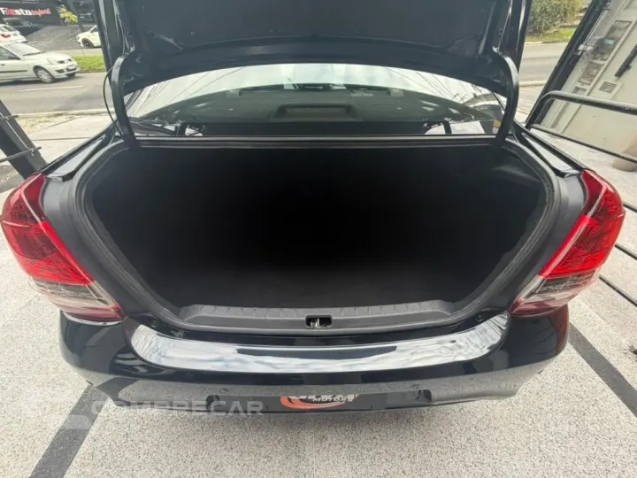 ETIOS PLATINUM Sed. 1.5 Flex 16V 4p Aut.