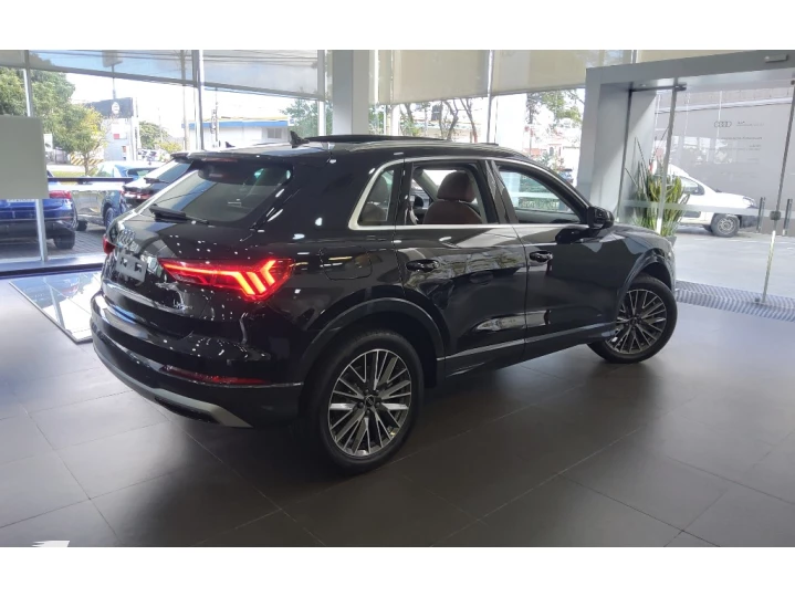Q3 2.0 40 TFSI GASOLINA PERFORMANCE QUATTRO TIPTRONIC