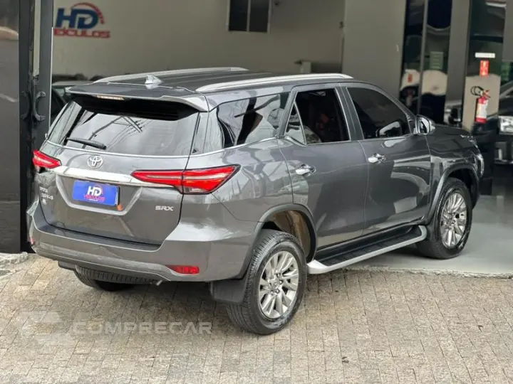 HILUX SWSRXA4FD