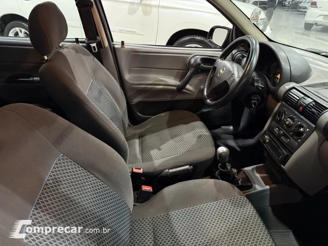 CLASSIC - 1.0 MPFI LS 8V 4P MANUAL