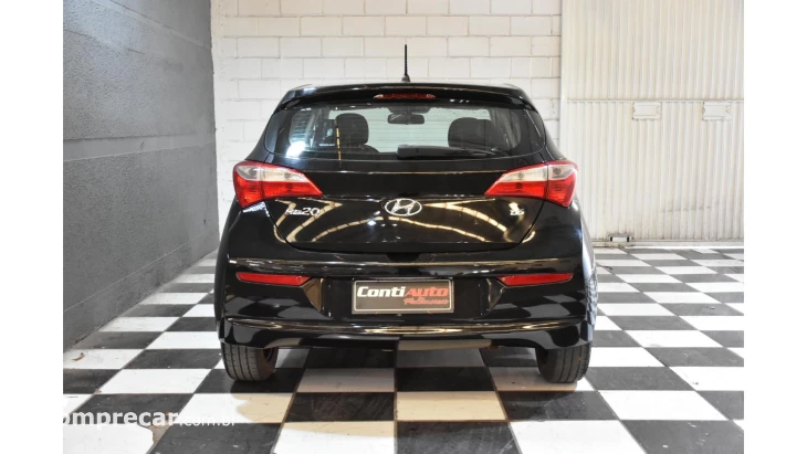 HB20 - 1.6 COMFORT PLUS 16V 4P MANUAL