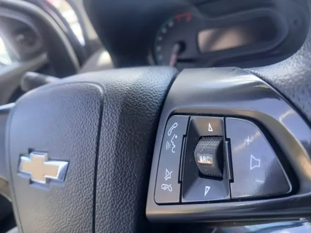 PRISMA - 1.4 MPFI LT 8V 4P MANUAL