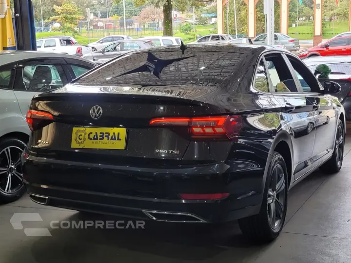 JETTA R-Line 250 TSI 1.4 Flex 16V Aut.