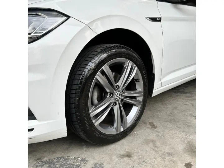 JETTA 1.4 250 TSI TOTAL FLEX R-LINE TIPTRONIC