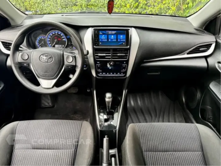 YARIS 1.5 16V FLEX SEDAN XL PLUS TECH MULTIDRIVE