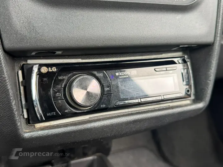 CELTA 1.0 MPFI Life 8V