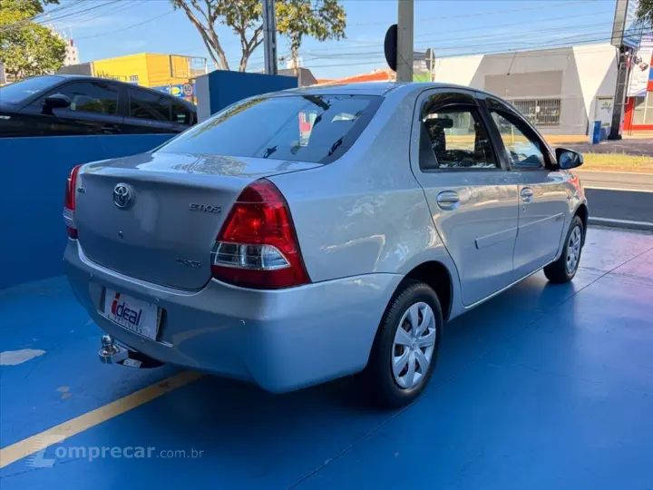 ETIOS 1.5 XS SEDAN 16V FLEX 4P MANUAL